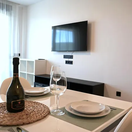 Atlantic - Two-bedroom Premium アパート アデヘ