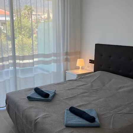 Atlantic - Two-bedroom Premium אדחה