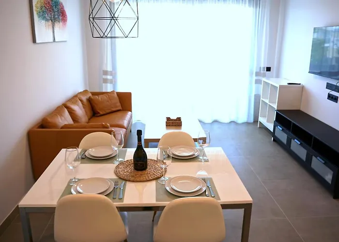Atlantic - Two-bedroom Premium אדחה