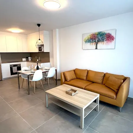 Atlantic - Two-bedroom Premium 아파트 아데제